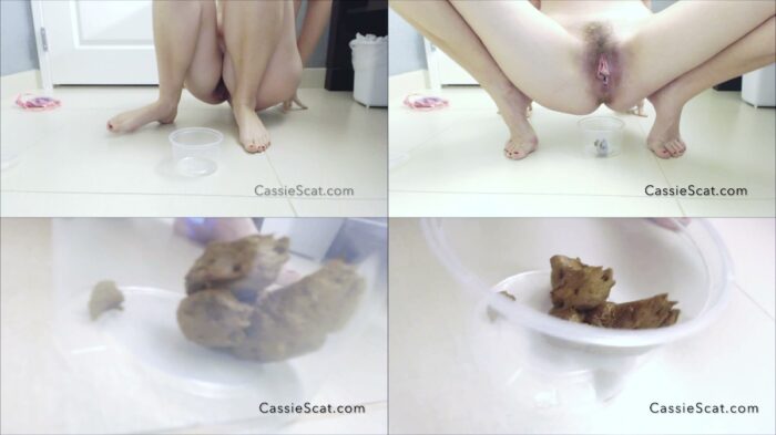 CassieScat – Slow, Constipated Birthing Position Shit