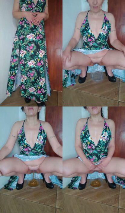 Miamartins – Pee and poop on a food tray