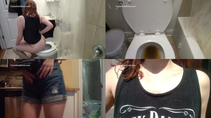 CassieScat – Explosive Diarrhea+Bad Wipe Leaves Skidded Panties