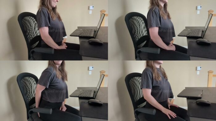 MaplePanties – Pantypoop during a call